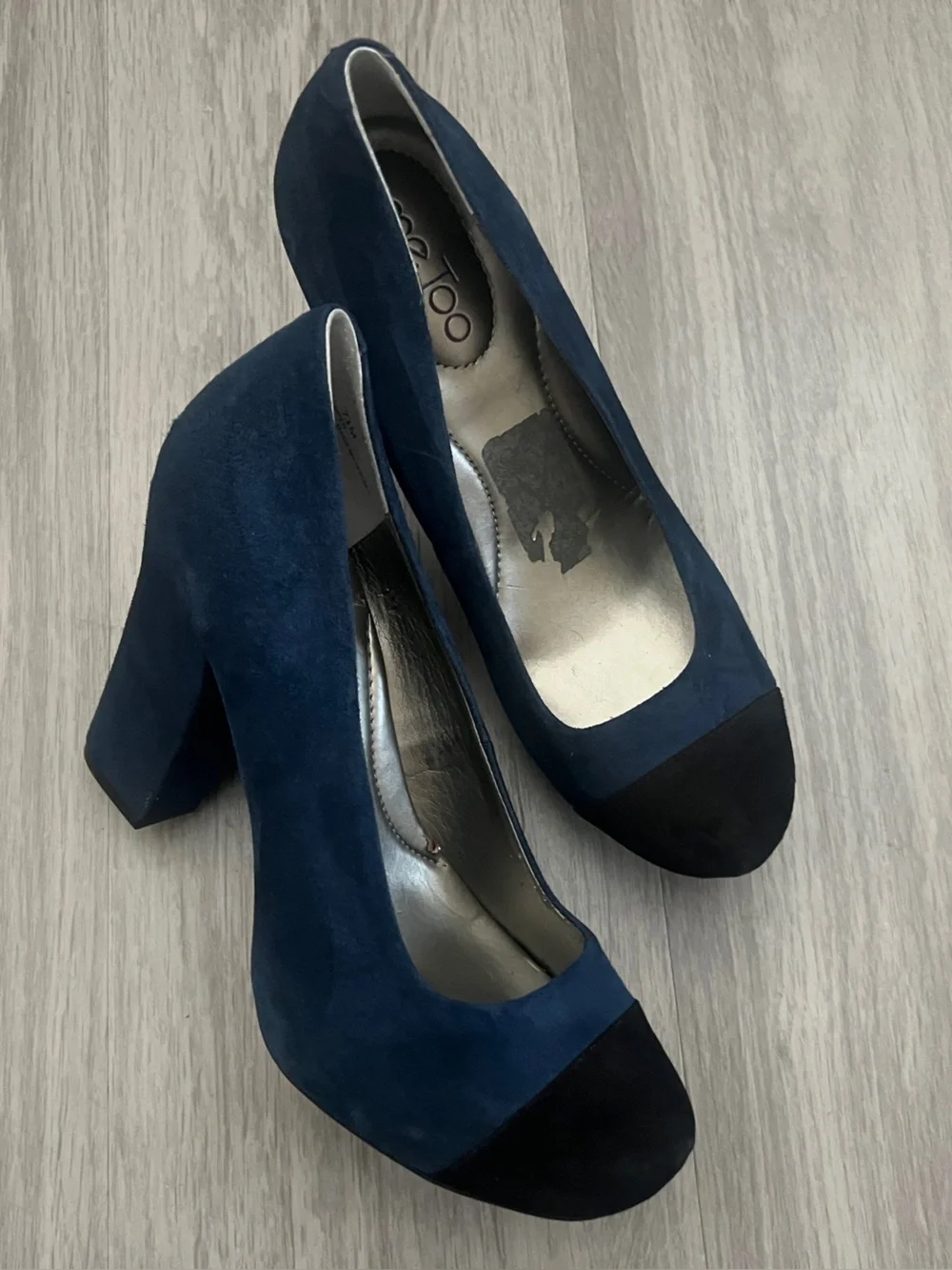 Me Too Navy Suede Leather Block Heel Pumps Black Cap Toe Women’s 7.5M Classic